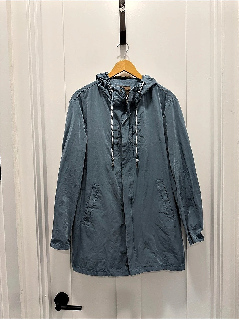 Zara Men’s Hooded Lightweight Jacket in Blue Like New